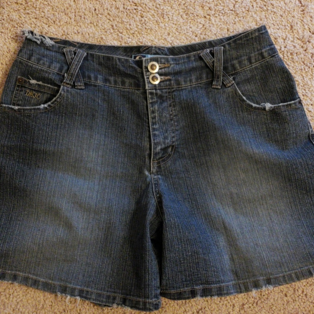 Dark vintage distressed comfy stretch shorts